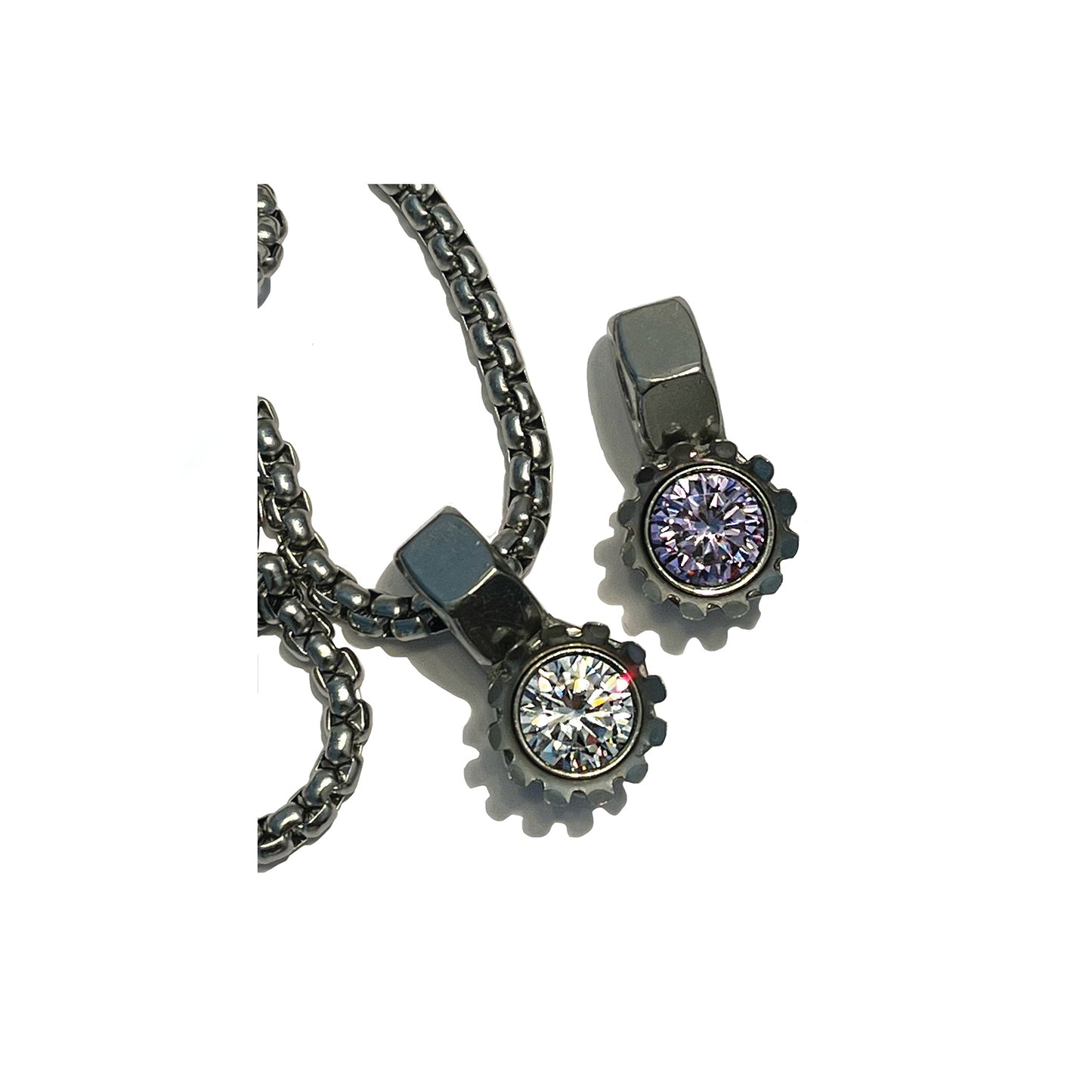 the axistorque solitaire necklace