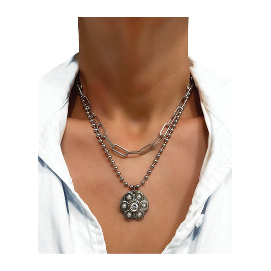 the pearl industrial daisy necklace