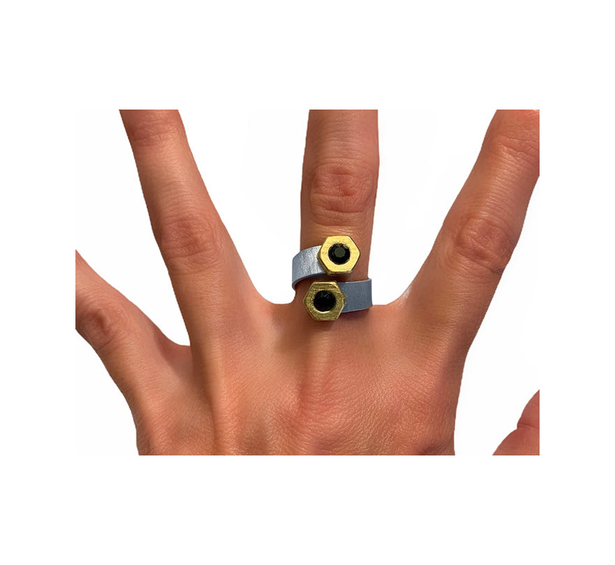 double or nuttin' ring - brass/black