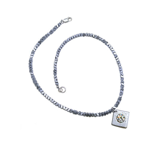 the aluminum solitaire hematite necklace
