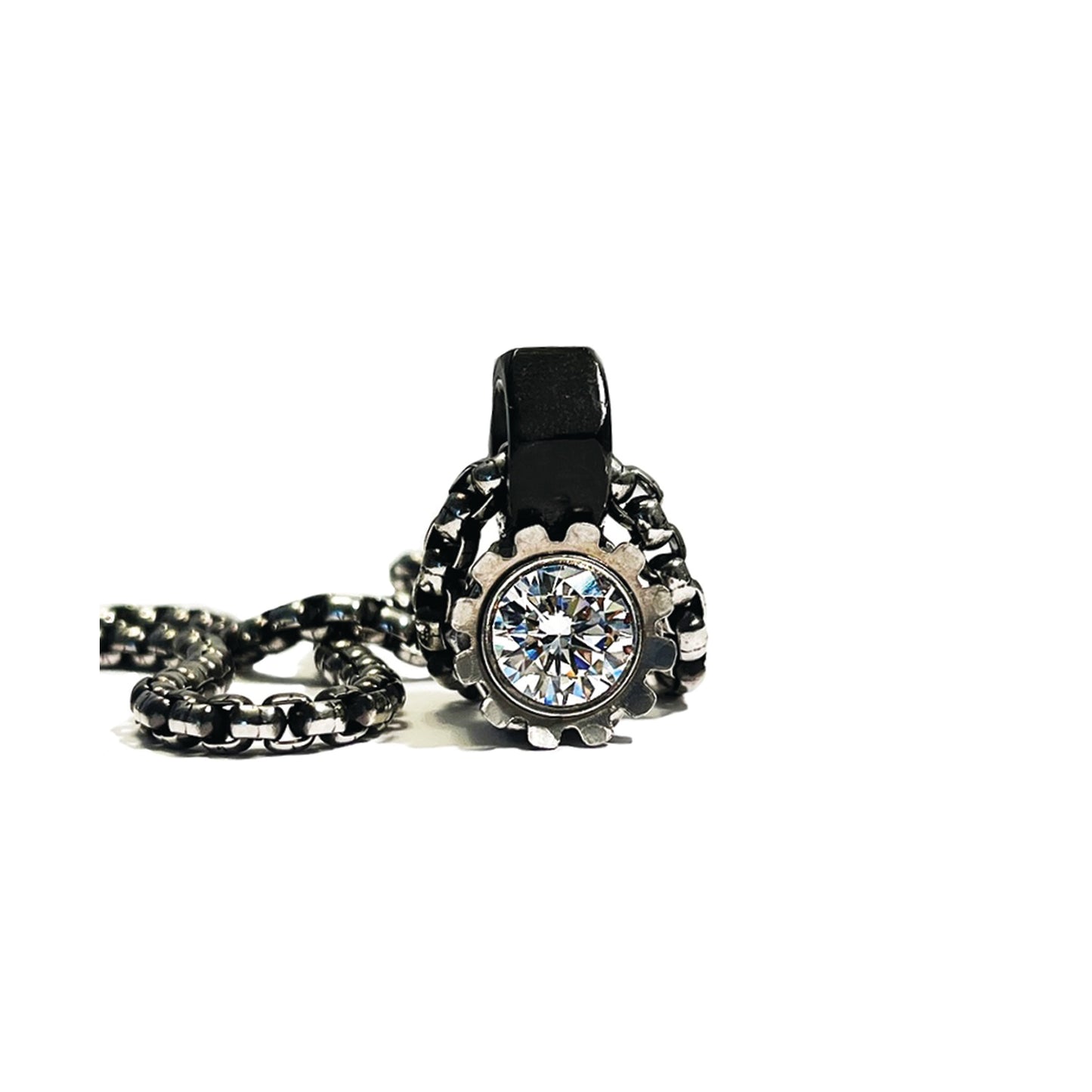 the axistorque solitaire necklace in black