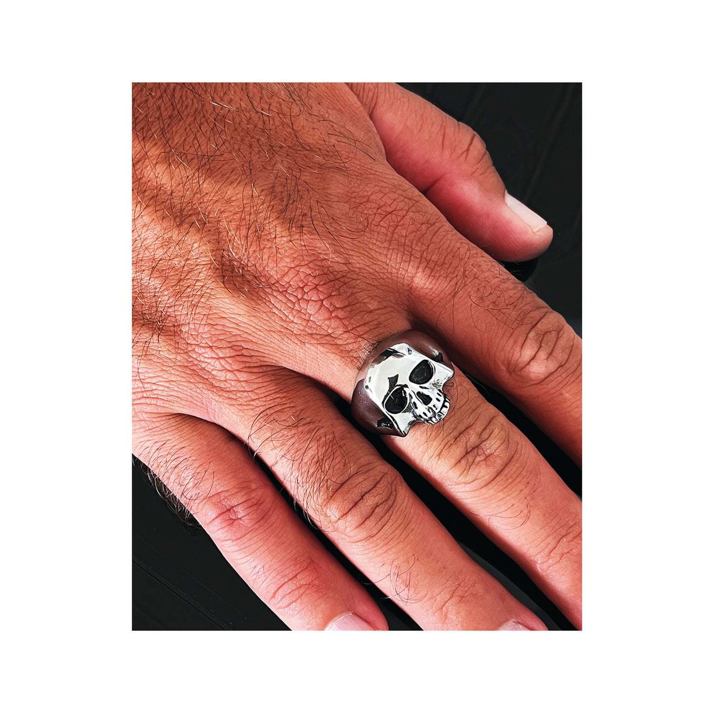 skull ring